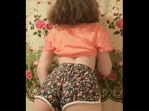 ❤️ Seksi enom bayek stripping mati dheweke kathok cendhak ing kamera Saru kualitas ing pornojv.eviewporn.ru ️❤